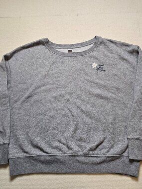 Old Navy heather gray "Make My Daisy" crewneck sweatshirt - size Large